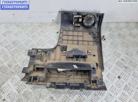 купить Накладка декоративная на торпедо на Volkswagen Caddy (2004-2010)