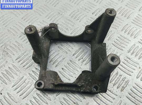 купить Кронштейн гидроусилителя на Audi 100 C4 (1991-1994)