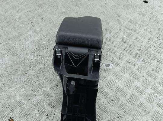 купить Подлокотник на BMW 3 E46 (1998-2006)