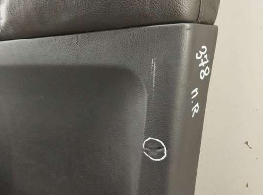 купить Обшивка двери передней правой (дверная карта) на Ford Galaxy (2000-2006)