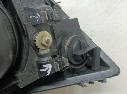 купить Фара левая на Ford Mondeo III (2000-2007)