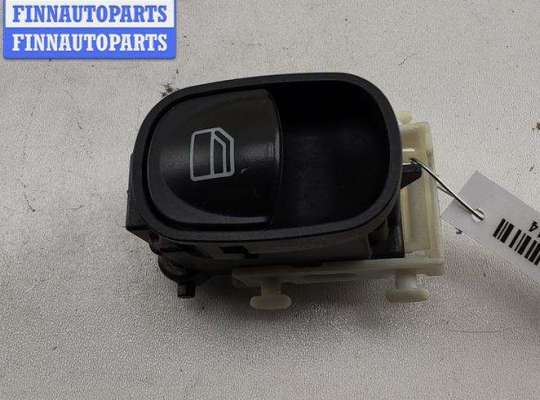 купить Кнопка стеклоподъемника переднего правого на Mercedes C-Class W203 (2000-2006)