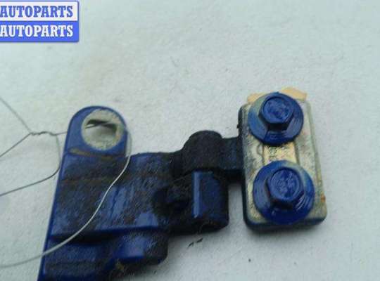 купить Петля двери задней правой на Mercedes Sprinter W906 (2006-2018)