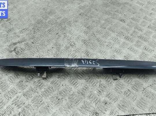 купить Накладка подсветки номера на Mercedes E-Class W210 (1995-2002)