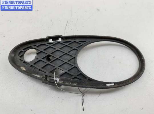 купить Рамка фары противотуманной правой на Mercedes C-Class W203 (2000-2006)