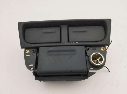 Подстаканник OP2422880 на Opel Vectra B (1995-2002)