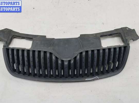купить Решетка радиатора на Skoda Fabia mk2 (5J)