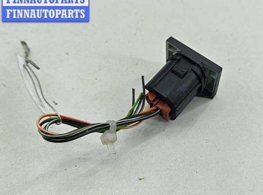 купить Кнопка обогрева лобового стекла на Ford Focus II (2004-2011)