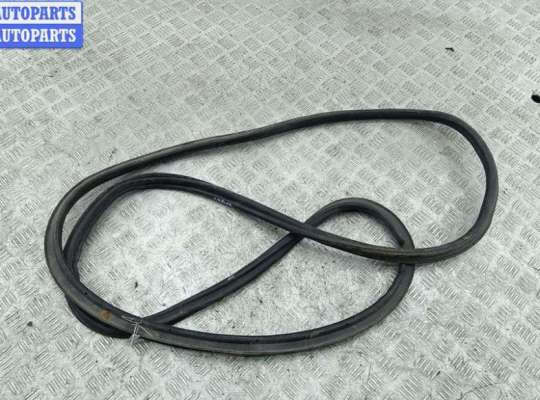 купить Уплотнитель крышки (двери) багажника на Volkswagen Passat B6