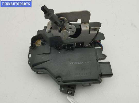 купить Замок двери передней левой на Audi A4 B6 (2001-2004)