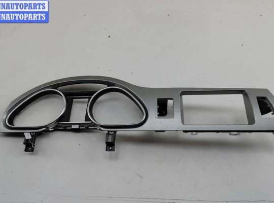 купить Рамка (обрамление) щитка приборов на Audi Q7 4L (2005-2015)