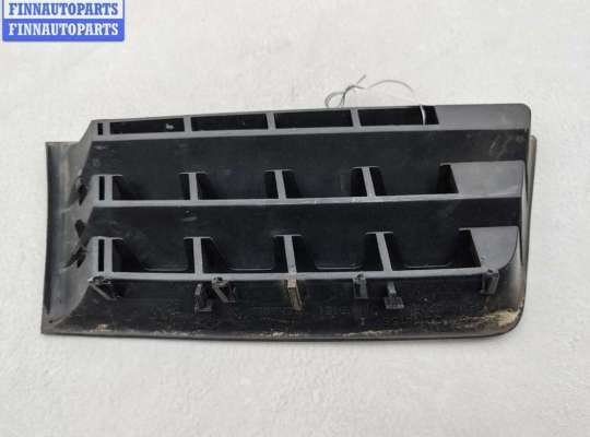 купить Решетка радиатора на Renault Megane II (2002-2008)