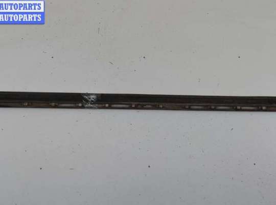 купить Молдинг двери передней правой на Audi A6 C5 (1997-2005)