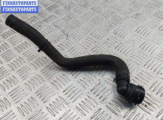 купить Патрубок отопителя (печки) на Volkswagen Golf-5