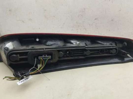 купить Фонарь задний правый на Ford C-Max (2003-2010)