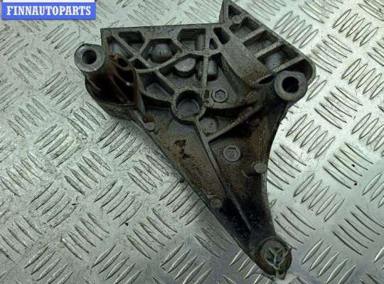 купить Кронштейн двигателя опорный на Audi A3 8P (2003-2012)