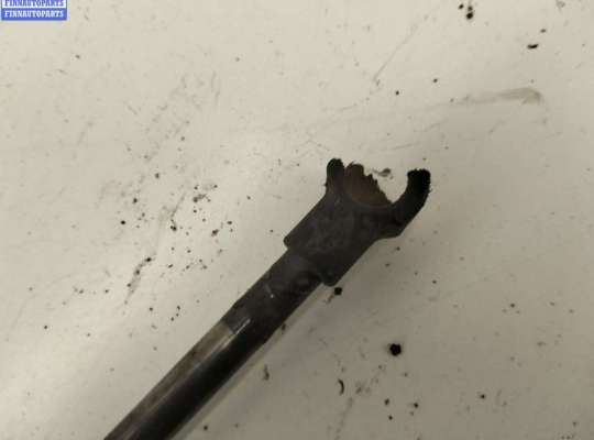 Амортизатор крышки багажника на Volkswagen Passat B5 (3B)