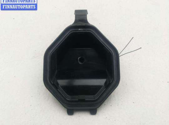 купить Крышка (заглушка) задняя фары правой на Volkswagen Passat B4