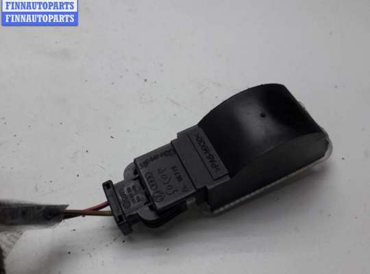 купить Фонарь салонный (плафон) на Volkswagen Passat B5+ (GP)