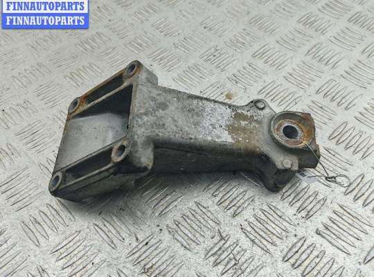 купить Кронштейн двигателя опорный на Mercedes Sprinter W901-W905 (1995-2006)