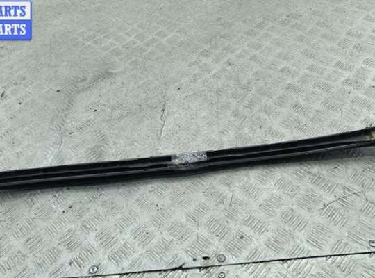 купить Молдинг лобового стекла на BMW 5 F10/F11 (2009-2017)