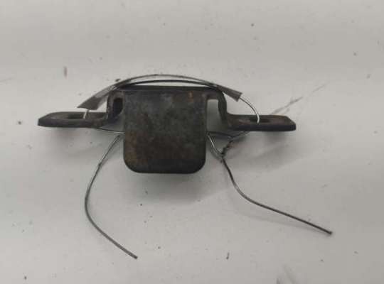 купить Кронштейн радиатора на Audi A6 C5 (1997-2005)