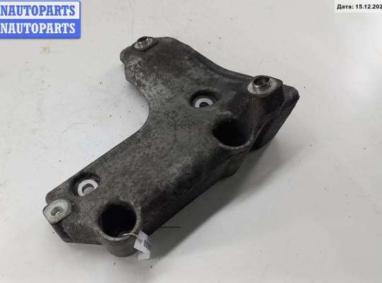 Кронштейн компрессора кондиционера BM2705642 на BMW 3 E90/E91/E92/E93 (2005-2013)