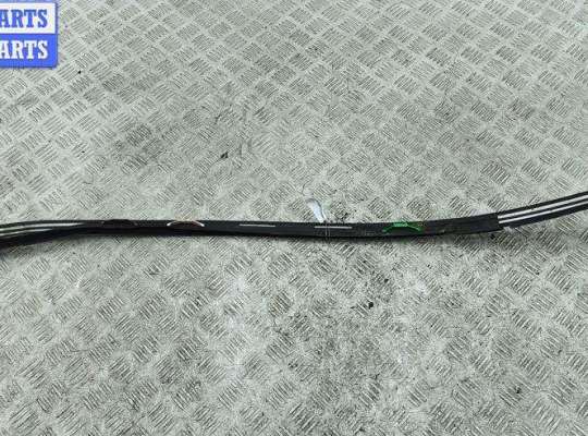 купить Молдинг лобового стекла на Mitsubishi Outlander (CU) 2003-2006