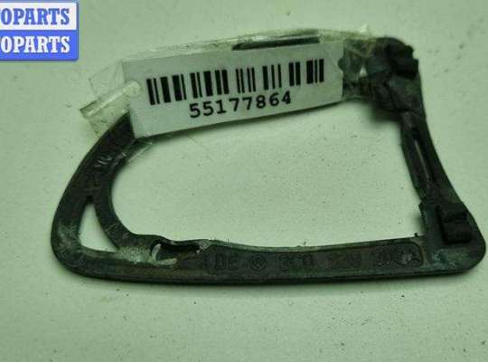 купить Накладка на ручку двери на Volkswagen Passat B6