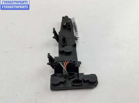 купить Плата фонаря заднего правого на Volkswagen Golf-4