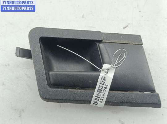 купить Ручка двери внутренняя передняя правая на Volkswagen Transporter T4