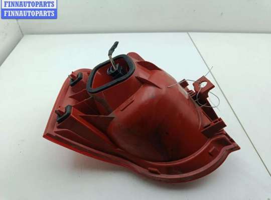 купить Фонарь задний правый на Volkswagen Passat B6