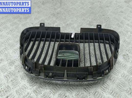 купить Решетка радиатора на Seat Toledo (2004-2009)