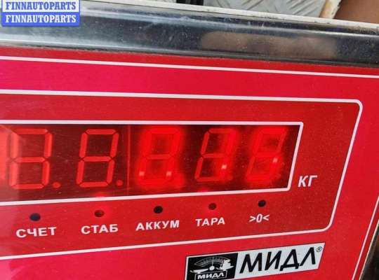 купить Молдинг стекла двери передней левой наружный на Volkswagen Golf-4