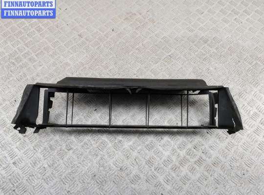 купить Воздуховод на Mercedes C-Class W203 (2000-2006)