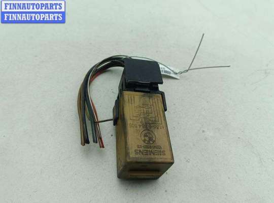 Купить Реле стеклоочистителя (дворников) на BMW 5 E39 (1995-2003) Реле стеклоочистителя (дворников) BM3584724 на BMW 5 E39 (1995-2003)