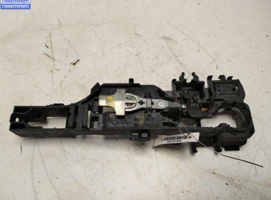 купить Корпус (держатель) ручки двери передней левой на Renault Megane II (2002-2008)