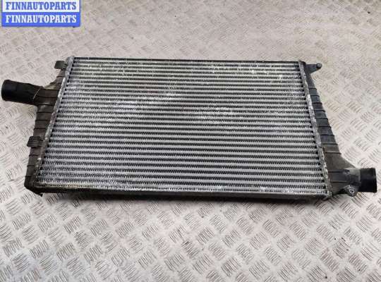 Радиатор интеркулера AU1678120 на Audi A6 C5 (1997-2005)