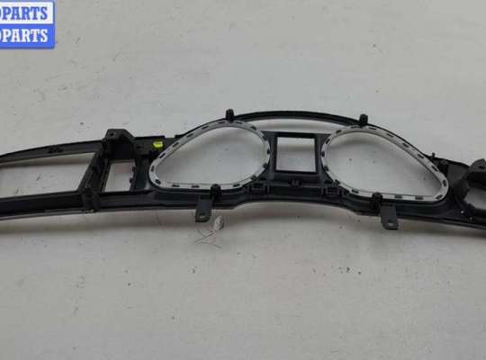 купить Рамка (обрамление) щитка приборов на Audi A6 C6 (2004-2011)