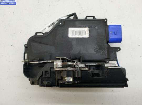 купить Замок двери передней правой на Volkswagen Caddy (2004-2010)