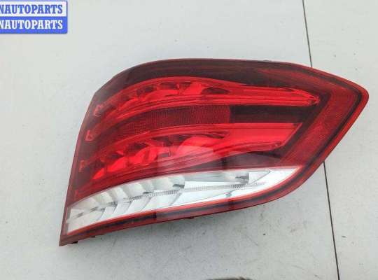 Фонарь задний правый MB1575652 на Mercedes E-Class W212 (2009-2016)
