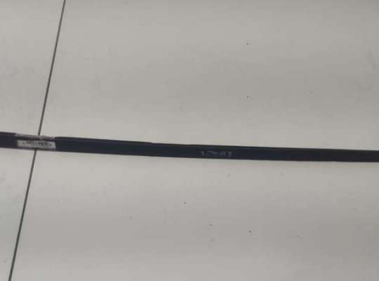 купить Молдинг лобового стекла на Audi A4 B6 (2001-2004)