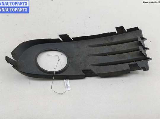 купить Рамка фары противотуманной правой на Volvo S40 / V50 (2004-2013)