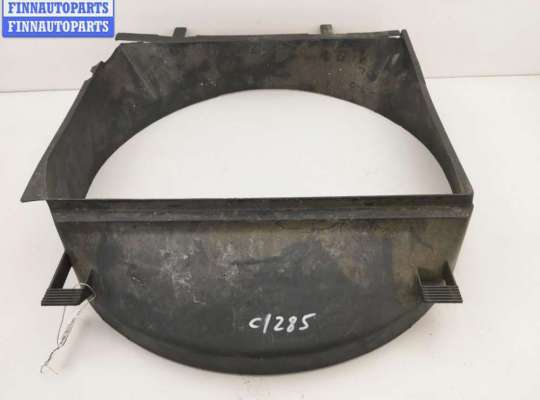 Диффузор (кожух) вентилятора радиатора MB1722139 на Mercedes C-Class W202 (1993-2000)