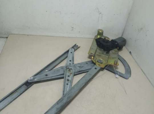 купить Стеклоподъемник электрический передний правый на Renault Megane I (1995-2003)