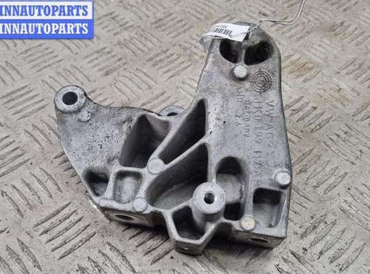 Кронштейн КПП опорный VG2573238 на Volkswagen Passat B6