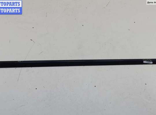 Молдинг двери передней правой AU1482882 на Audi A4 B6 (2001-2004)