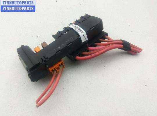 купить Блок предохранителей на Renault Scenic II (2003-2009)