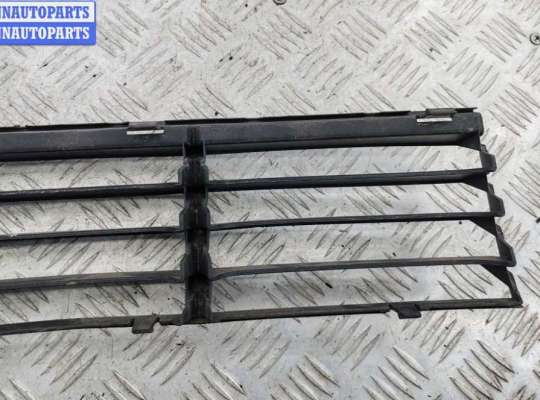 купить Решётка (заглушка) в бампер на Volkswagen Passat B5+ (GP)