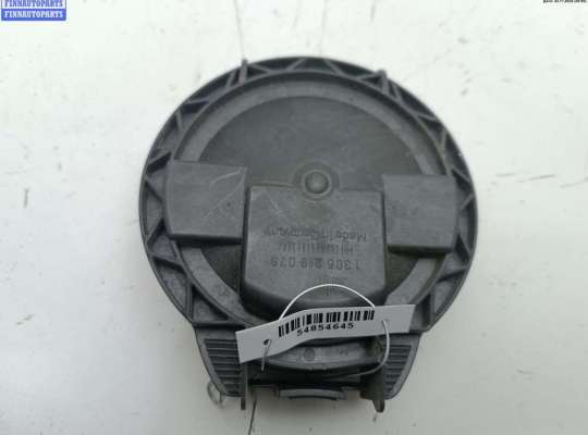 Крышка (заглушка) задняя фары левой MB1489141 на Mercedes C-Class W203 (2000-2006)
